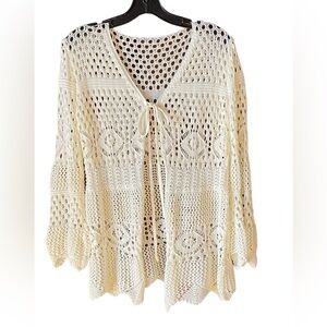 Beautiful Knit Cream Bell Sleeves Sweater Size M